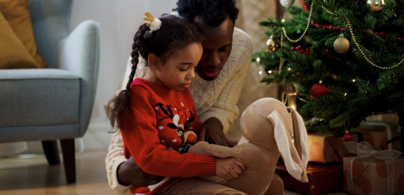 How the Holidays Affect Children of Divorced Dads-Image